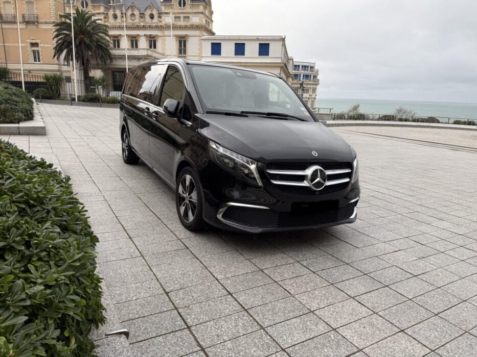 Mercedes Classe V pour transfert aéroport et gare à Biarritz