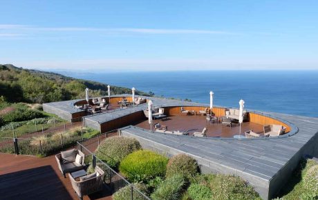 Terrasse du restaurant Akelarre avec vue sur l’océan à San Sebastian
